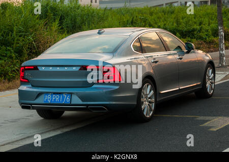 Daqing Cina produceva Volvo S90 lwb su un funzionario test drive Foto Stock