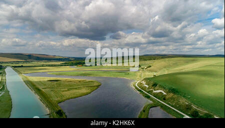 Vista aerea di un fiume in campagna inglese Foto Stock