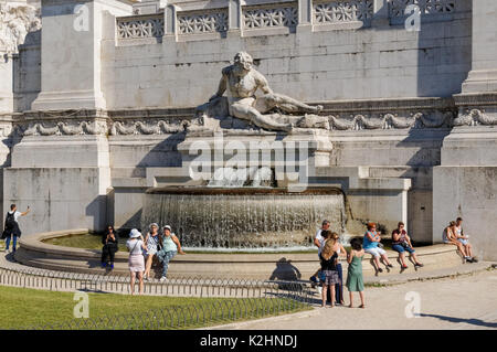 Fontana del Tirreno a Roma, Italia Foto Stock