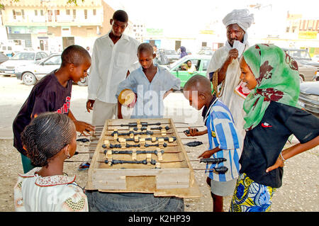 Playtime in Nouakchott, Mauritania Foto Stock