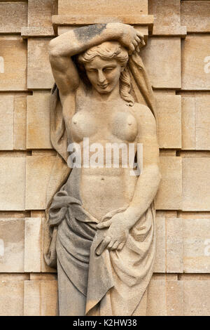 Fontana statue in basso acqua giardino, il palazzo di Blenheim, Woodstock, Oxfordshire, Regno Unito Foto Stock