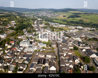 Veduta aerea della città Haiger. Lah-Dill-Kreis, Hesse, Germania Foto Stock