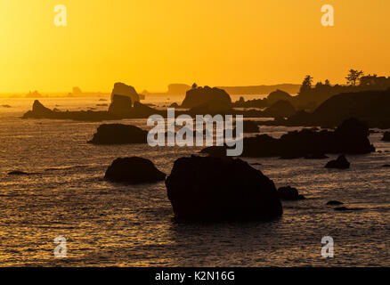 Tramonto sull'Oceano Pacifico, Crescent City - California Foto Stock