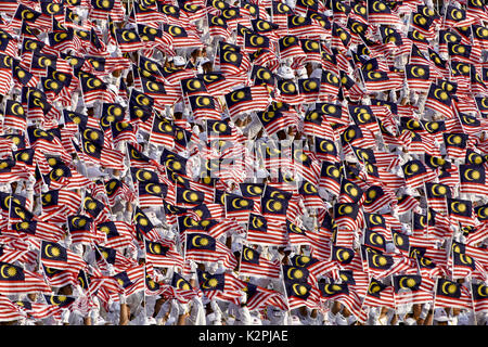 Kuala Lumpur, Malesia. 31 Agosto, 2017. Malaysia celebrare il sessantesimo del giorno di indipendenza a Merdeka(l'indipendenza) quadrato su agosto 31, 2017 a Kuala Lumpur, Malesia. Credito: Chris Jung/ZUMA filo/Alamy Live News Foto Stock