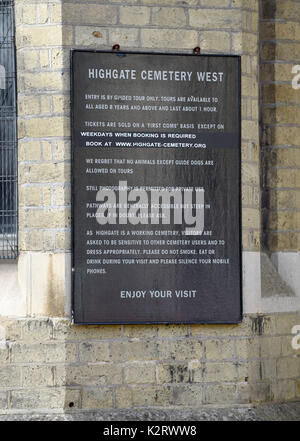 Foto deve essere accreditato ©Alpha premere 079965 13/03/2017 Viste generali di Highgate cimitero nel nord di Londra. Foto Stock