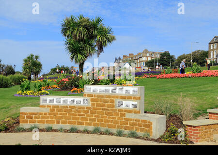 " Tempo di marea e area", Esplanade Gardens, in cima alla scogliera, Marine Parade, Hunstanton, Norfolk, Inghilterra, Regno Unito Foto Stock