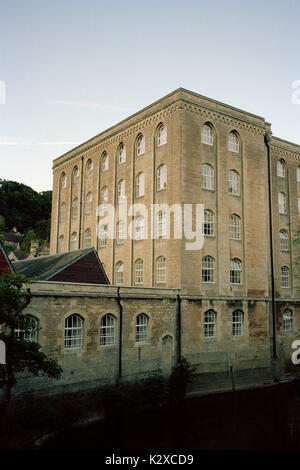 Abbey mulino in Bradford on Avon nel Wiltshire in Inghilterra in Gran Bretagna nel Regno Unito Regno Unito Europa. edificio di architettura storica di storia Foto Stock