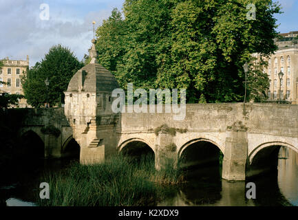 Lock-up sulla città ponte in Bradford on Avon nel Wiltshire in Inghilterra in Gran Bretagna nel Regno Unito Regno Unito Europa. storia antica architettura travel Foto Stock