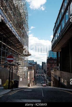 Agosto 2017 - lavori di costruzione continua sul Glasgow School of Art di Charles Rennie Mackintosh edificio seguendo il fuoco distruttivo in 2014 Foto Stock