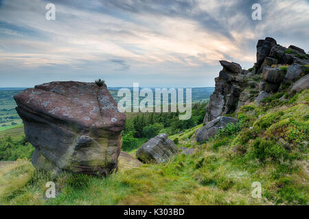 Le formazioni rocciose a scarafaggi nel Parco Nazionale di Peak District in Staffordshire Foto Stock