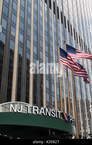 Penn Plaza con NJ Transit e Penn Station ingresso, NYC, STATI UNITI D'AMERICA Foto Stock