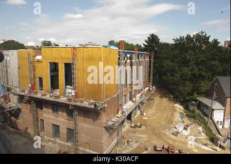 Colpo esterno della costruzione di Brody Learning Commons (BLC), uno studio collaborativo lo spazio e la libreria su Homewood campus della Johns Hopkins University di Baltimore, Maryland, 2011. Foto Stock