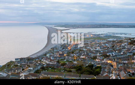 Chesil Beach e il paesaggio di Portland Foto Stock