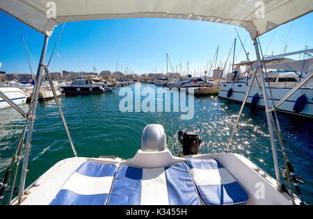 Yacht e Barche da pesca nel Porto di Torrevieja. Costa Blanca. Spagna Foto Stock