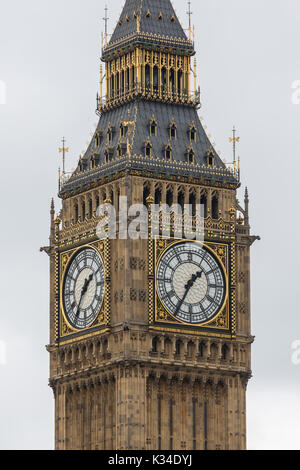 Londra il Big Ben, sarà silenziosa nel 2017 per tre anni per il restauro e il rifacimento Foto Stock