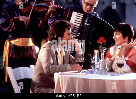 ARTHUR DUDLEY MOORE, Liza Minnelli data: 1981 Foto Stock