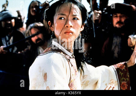 CROUCHING TIGER HIDDEN DRAGON Zhang Ziyi la tigre e il dragone aka WO HU CANG LONG Ziyi Zhang data: 2001 Foto Stock