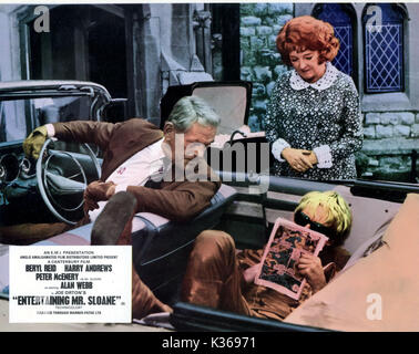 ENTERTAINING MR SLOANE HARRY ANDREWS, BERYL REID E PETER McENERY A CANTERBURY FILM data: 1970 Foto Stock