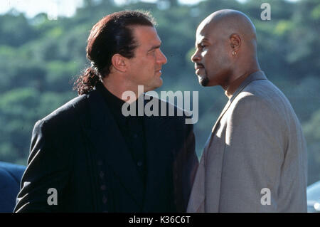 Il barlume uomo WARNER BROS Steven Seagal, Keenen Ivory Wayans data: 1996 Foto Stock