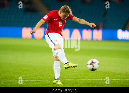 Oslo, Norvegia. 01 Sep, 2017. Norvegia - Oslo il 1 settembre 2017. Jonas Svensson (16) di Norvegia visto durante la Coppa del Mondo il qualificatore tra la Norvegia e la Repubblica di Azerbaigian a Ullevaal Stadion di Oslo. Credito: Gonzales foto/Alamy Live News Foto Stock