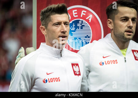 Copenhagen, Danimarca. 01 Sep, 2017. Danimarca Copenhagen - 1 settembre 2017. Robert Lewandowski di Polonia visto durante l'inno nazionale in occasione della Coppa del Mondo il qualificatore tra la Danimarca e la Polonia a Telia Parken di Copenaghen. Credito: Gonzales foto/Alamy Live News Foto Stock