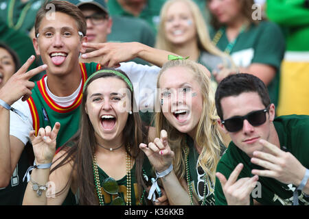 01 settembre 2017: Colorado State ventole spingono sul loro team durante la Rocky Mountain Showdown a Denver contro Coloradoo. Foto Stock