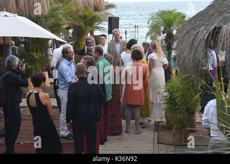 Non esclusivo il Granduca Henri di Lussemburgo e la Granduchessa Maria Teresa durante la celebrazione preboda di Marie Gabrielle Nassau e Antonius Willms in Marbella Venerdì, Settembre 1, 2017 Foto Stock