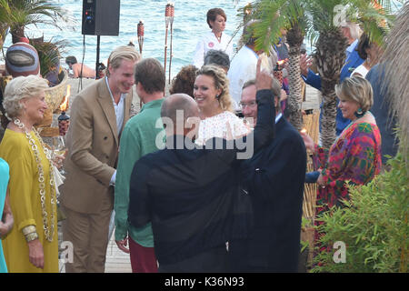 Non esclusivo il Granduca Henri di Lussemburgo e la Granduchessa Maria Teresa durante la celebrazione preboda di Marie Gabrielle Nassau e Antonius Willms in Marbella Venerdì, Settembre 1, 2017 Foto Stock