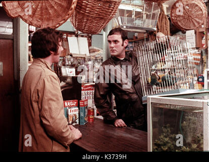 Monty Python's e ora qualcosa di completamente diverso (BR1971) Michael Palin, John Cleese data: 1971 Foto Stock