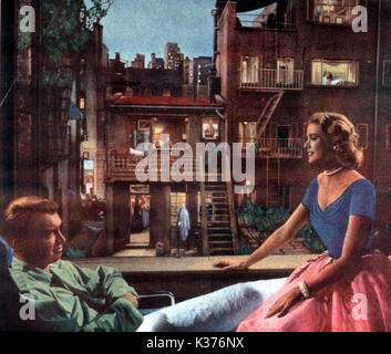 Il FINESTRINO POSTERIORE DI JAMES STEWART Grace Kelly data: 1954 Foto Stock