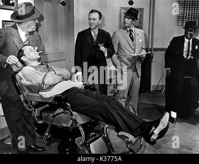 ROBIN E I 7 calotte sconosciuto, FRANK SINATRA [in cattedra] Bing Crosby, Dean Martin e Sammy Davis,JR Foto Stock