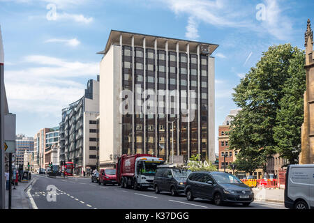 65 Holborn Viaduct. Anni sessanta modernista aumento elevato blocco uffici nella città di Londra, Regno Unito Foto Stock