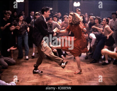 SWING KIDS Christian Bale, LUCIE VACKAROVA data: 1993 Foto Stock