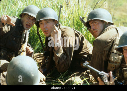 LA SOTTILE LINEA ROSSA 20TH CENTURY FOX BEN CHAPLIN, JOHN CUSACK, JIM CAVIEZEL LA SOTTILE LINEA ROSSA 20TH CENTURY FOX BEN CHAPLIN, JOHN CUSACK, JIM CAVIEZEL data: 1998 Foto Stock