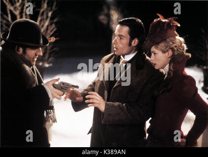 La MACCHINA DEL TEMPO DI ARNOLD LEIBOVIT ENT/DREAMWORKS/PARKES MacDONALD/WARNER BROS Guy Pearce centro, Sienna Guillory data: 2002 Foto Stock