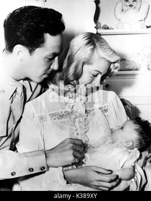 LANA Turner con la figlia Cheryl Christina gru e suo marito Steve gru Foto Stock