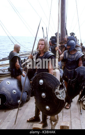 GARRETT HEDLUND è "Patroclus" in Warner Bros. Troy, l'epica avventura d'azione di Pictures, con Brad Pitt, Eric Bana e Orlando Bloom. FOTOGRAFIE DA UTILIZZARE ESCLUSIVAMENTE PER PUBBLICITÀ, PROMOZIONE, PUBBLICITÀ O RECENSIONI DI QUESTO FILM SPECIFICO E PER RIMANERE DI PROPRIETÀ DELLO STUDIO. NON IN VENDITA O RIDISTRIBUZIONE. TROY [US 2004] GARRETT HEDLUND GARRETT HEDLUND interpreta 'Patroclus' in Warner Bros. Troy, l'epica avventura d'azione di Pictures, con Brad Pitt, Eric Bana e Orlando Bloom. FOTOGRAFIE DA UTILIZZARE ESCLUSIVAMENTE PER PUBBLICITÀ, PROMOZIONE, PUBBLICITÀ O RECENSIONI Foto Stock