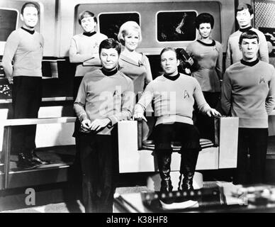 STAR TREK JAMES DOOHAN, WALTER KOENIG, DE FORREST KELLY, MAJEL BARRETT, William Shatner, NICHELLE NICHOLS, George Takei e Leonard Nimoy Foto Stock