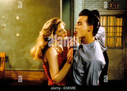 CRY-BABY AMY LOCANE, Johnny Depp data: 1990 Foto Stock