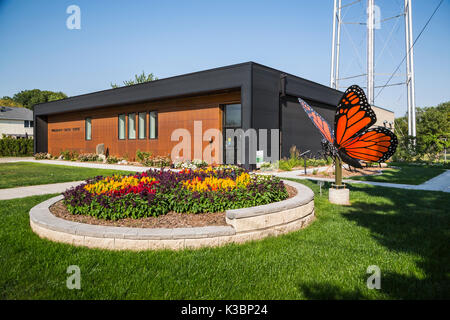 Il Winkler arti e cultura edificio centrale sul Parco San in Winkler, Manitoba, Canada. Foto Stock