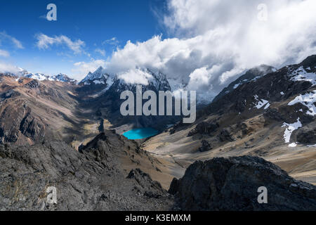 Viste dal san antonio passa su huayhuash trek, Perù Foto Stock