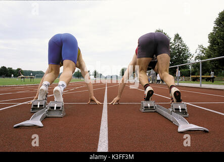 Sprinter al blocco di partenza poco prima della gara Foto Stock