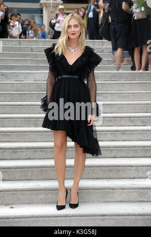 Venezia, Italia. 02Sep, 2017. 74a Mostra del Cinema di Venezia, Chiara Ferragni pone sulla spiaggia Excelsior nella foto: Chiara Ferragni Credit: Indipendente Photo Agency Srl/Alamy Live News Foto Stock