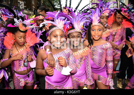 New York, Stati Uniti d'America. 02Sep, 2017. Ogni anno il sabato prima giornata del lavoro, Brooklyn ospiterà il West IndianJunior sfilata di carnevale per i bambini di tutte le età e i giovani adulti. Credito: Rachel Cauvin/Alamy Live News Foto Stock