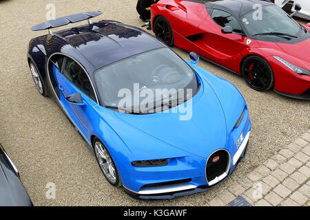 Il Palazzo di Blenheim, Woodstock, Oxfordshire, Regno Unito. 03Sep, 2017. Un 2017 Bugatti Chiron, la più veloce del mondo auto valutati a £ 3 m è stata tra supercars in mostra al Palazzo di Blenheim in Oxfordshire Immagine: Ric Mellis 3/9/2017 al Palazzo di Blenheim, Woodstock, Oxfordshire Credito: Ric Mellis/Alamy Live News Foto Stock