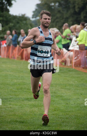 Northampton, Regno Unito. Il 3 settembre, 2017. Northampton Mezza Maratona da Northampton Guildhall di Delapre Country Park. 3 Chris Biddle Credito: PATRICK ANTHONISZ/Alamy Live News Foto Stock