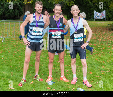 Northampton, Regno Unito. Il 3 settembre, 2017. Northampton Mezza Maratona da Northampton Guildhall di Delapre Country Park. Parco. Primo 1664 PETER TUCKER secondo Phil Melling terzo Chris Biddle Credito: PATRICK ANTHONISZ/Alamy Live News Foto Stock