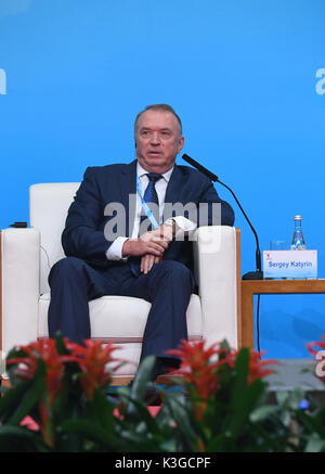 Xiamen, cinese della provincia del Fujian. 3 Sep, 2017. Sergey Katyrin, presidente della Camera di Commercio e Industria della Federazione Russa, parla a un panel di discussione sul commercio e gli investimenti nel corso del BRICS Business Forum di Xiamen, a sud-est della Cina di provincia del Fujian, Sett. 3, 2017. Credito: Chen Yehua/Xinhua/Alamy Live News Foto Stock