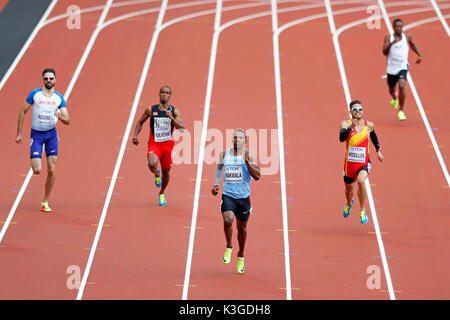 Óscar HUSILLOS (Spagna), Isaac MAKWALA (Botswana), Renny QUOW (Trinidad e Tobago), Martyn ROONEY (Gran Bretagna) a competere in Uomini 400m 5 di calore al 2017, IAAF Campionati del Mondo, Queen Elizabeth Olympic Park, Stratford, Londra, Regno Unito. Foto Stock