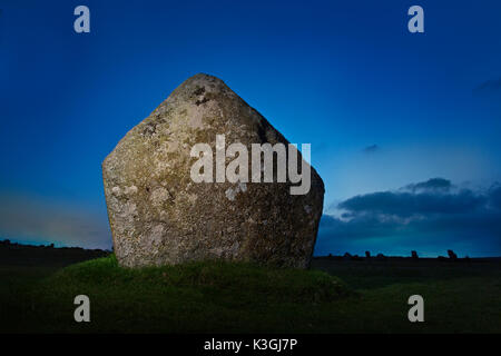 Pietra permanente al Hurlers un cerchio di pietra a serventi a Bodmin Moor in Cornovaglia Foto Stock